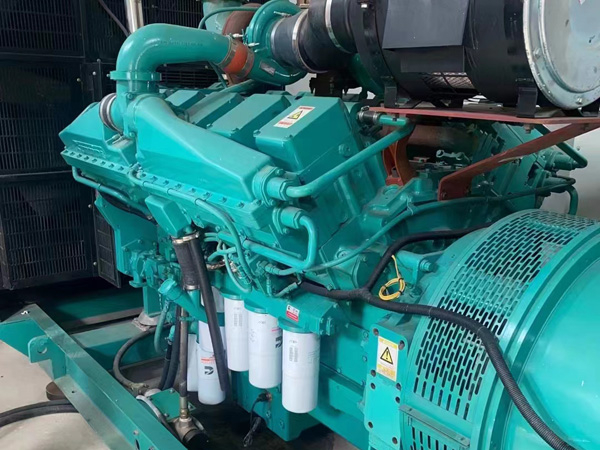 杨陵更换100kW柴油发电机组机油时，需要注意哪些事项？